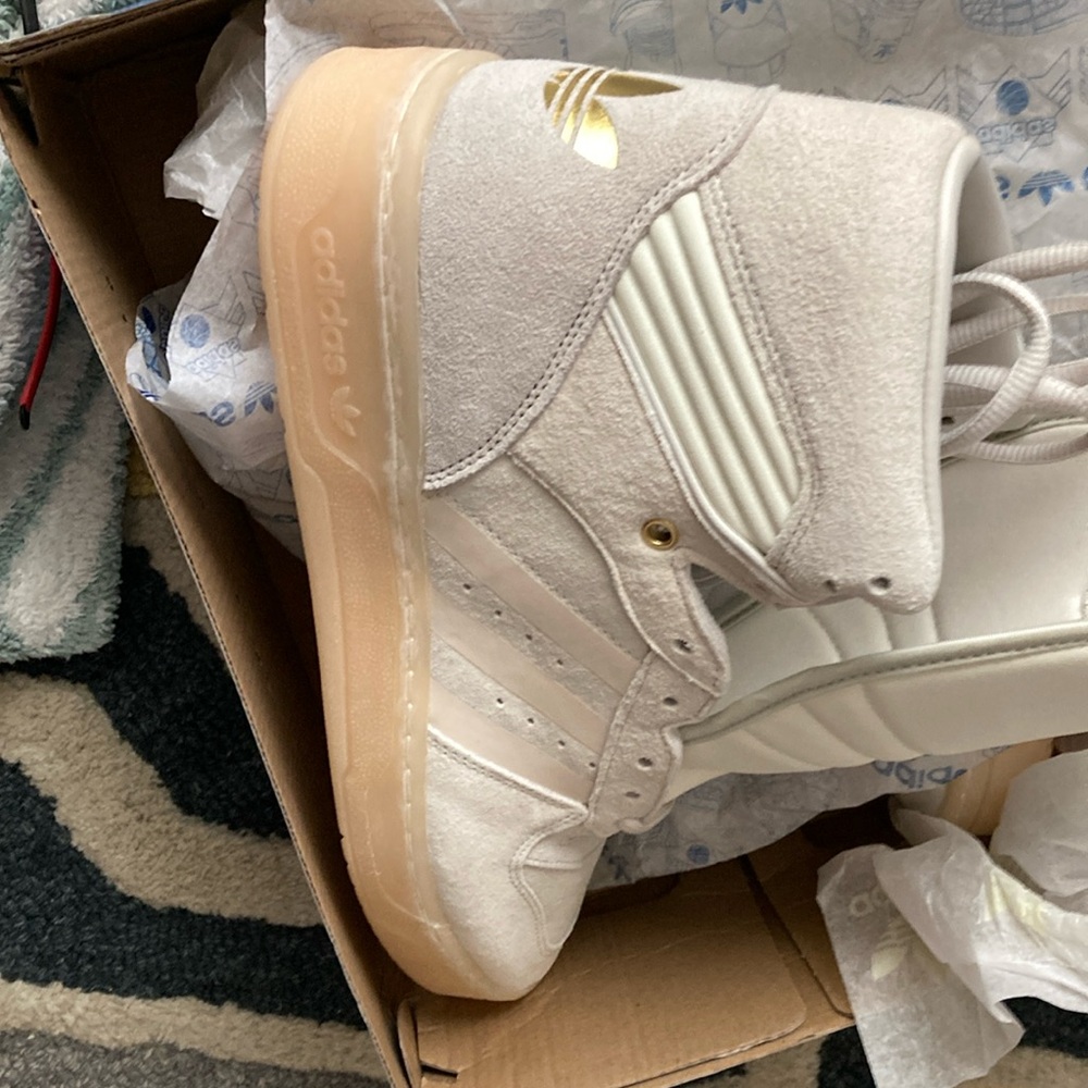 Adidas Men’s 9.5